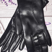 Женские черные перчатки из эко кожа на флисе ,размер L