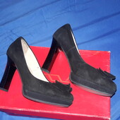 Замшевые черные туфли