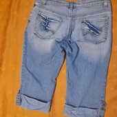 Фирменные джинсовые бриджи для пышной красоткиXL
