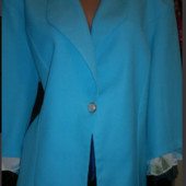Практичный фирменный пиджак в отл.состоянии,размер 20 Saloos (Британия)