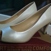 Белые свадебные, выпускные женские туфли, р.38