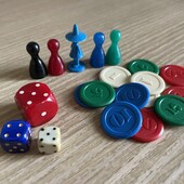 Игральные кубики зарики фишки жетоны