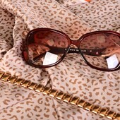 Стильные женские очки коричневые с золотой вставкой на душке