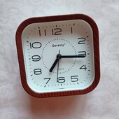 Будильник-годинник настільний Аврора 0052