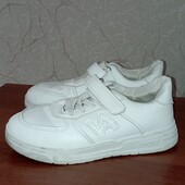 Білі кросівки розмір 31