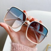 Сонцезахисні жіночі окуляри