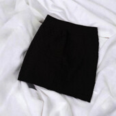 Чорна міні юбка