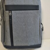 Рюкзак вместительный с USB портом,цвет черный