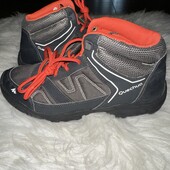 Треккинговые ботинки Quechua