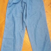 Фірмові шикарні легесенькі джинси С-М
