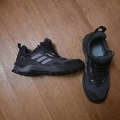 Кросівки Adidas осінь зіма 38 розмір