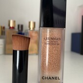 Chanel Les Beiges Eau De teint тональний флюїд-тінт для обличчя в наборі з пензлем. Оригінал.