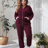 Гарні, велюрові костюми.