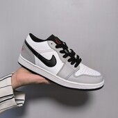 Nike Air Jordan Retro 1 Low