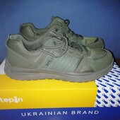 Кросівки легкі, на ножку 27 см