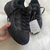 Adidas,оригінал,із текстилю,розмір 36 2/3,устілка 23