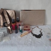 Продам все что на фото! косметика украшение клатч как новое! так и б/у