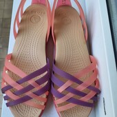 Crocs w9