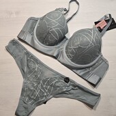 Hunkemoller! Якісний комплект білизни: жіночий бюстгальтер 85В, труси Хл розмір lead! Лот 511