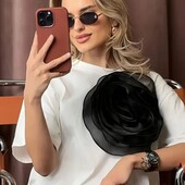 Повсякденна, стильна, гарна футболочка для красуні