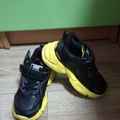 Кросівки 28 р (18см)