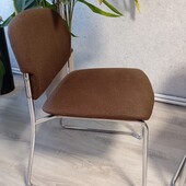 Продам офісні крісла