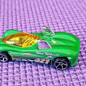 тематическая машинка Hot Wheels