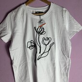 Новенька футболка з вишивкою на літо / Польща/ Cotton