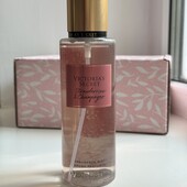 Парфумований спрей для тіла Victoria's Secret Strawberries and Champagne 250 мл