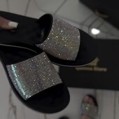 Шльопанці жіночі