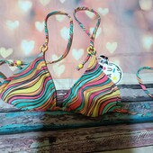 Вверх від купальника