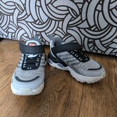 Дитячі кросівки Nike в ідеальному стані для хлопчика