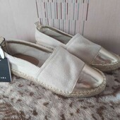 Балетки жіночі