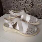 Легкі босоніжки шкіра замша enval soft