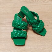 Стильные яркие шлепанцы р.37,39,40