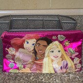 Яскравий пенал принцеси Disney