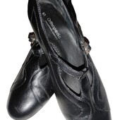 Шкіряні туфлі на підборах "orthopedic"39-40 розм.новий стан.