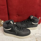 Демі Nike,оригінал,із натуральної шкіри,розмір 39,устілка 25,5
