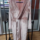 Шикарное пудровое платье к новому году от h&m 40р