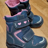 Теплі чоботи gore-tex для дівчинки в чудовому стані черевики