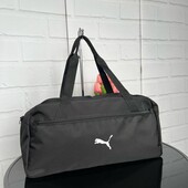 Спортивна чорна сумка з логотипом пума Щільна водовідштовхувальна тканина