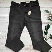 Джинси Straight fit. Розмір по бірці 56 
Утеплені.
