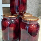 Сливи цілі в сиропі (з кісточкою)