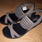Легкі босоніжки Skechers memory foam р.38