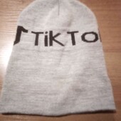 Шапка TikTok тёплая Тяниться супер size 48-56