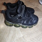 Кросівки дитячі