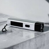 ліхтарик на батарейках