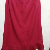 Гарна спідниця на підкладці в стегнах 96 см.