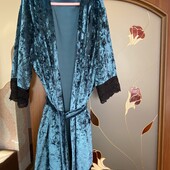 Неймовірний велюровий халатик з мереживом