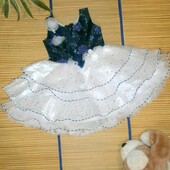 Платье красивое нарядное для девочки 1,5года